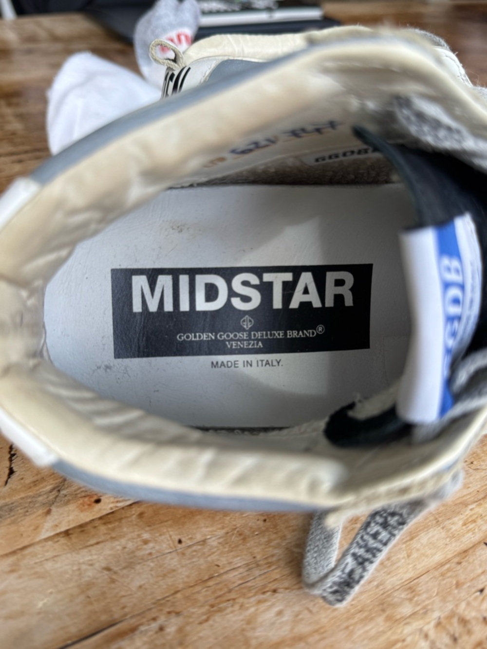 Golden Goose Gray, White, Black and Gray Midstar sneakers. Limited Edition. - Picture 6 of 6